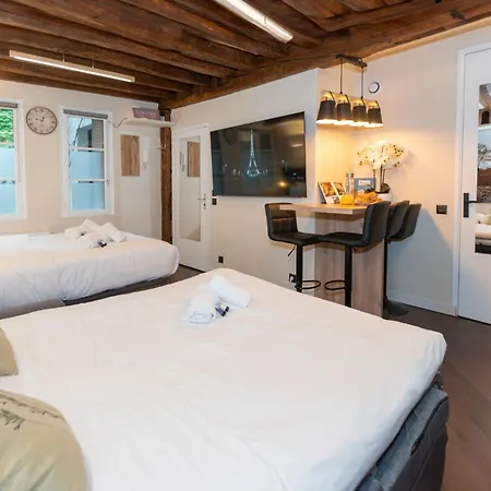 Saint-germain, Rue Des Paris